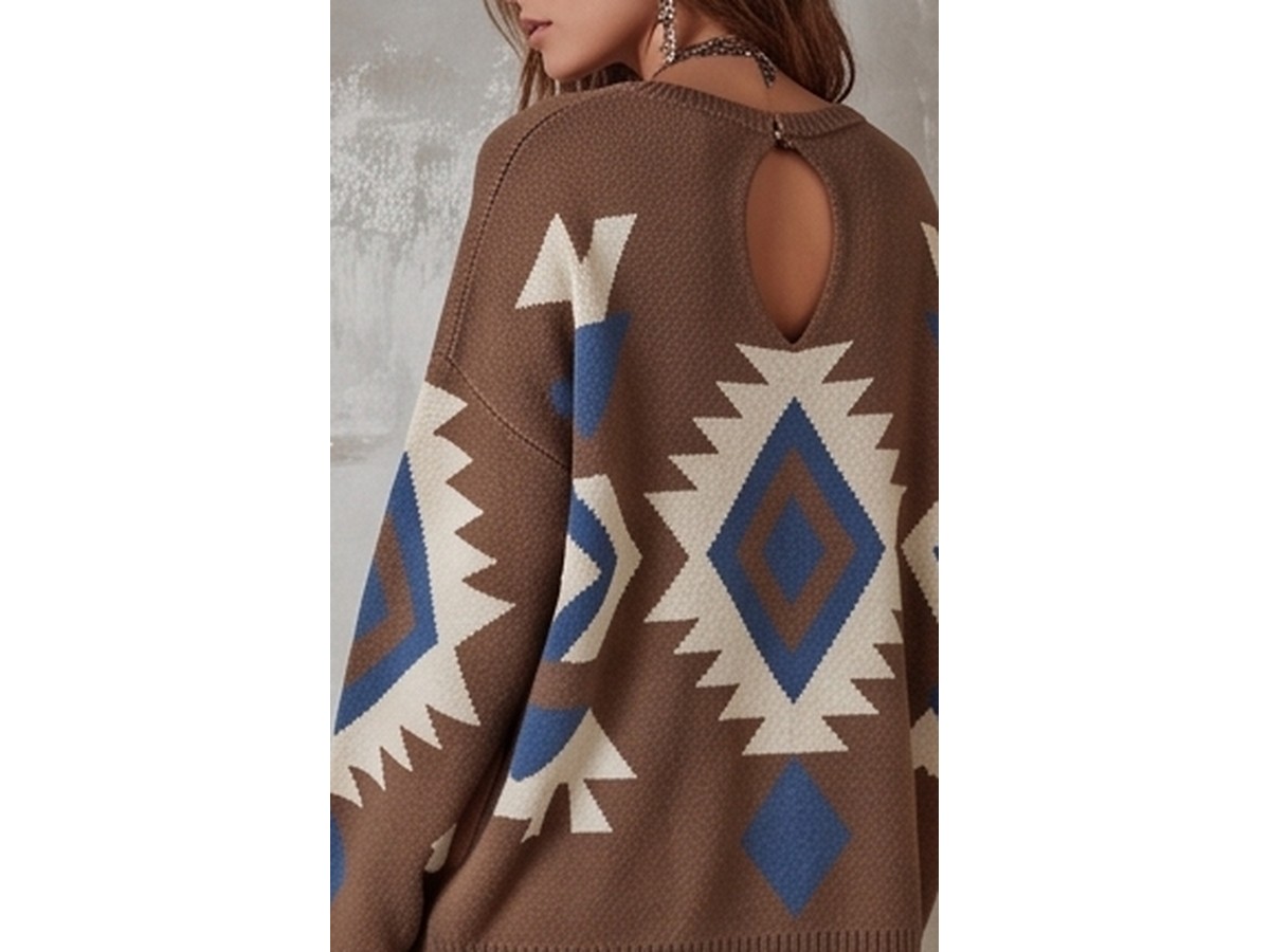 Oversized Geometric Pattern